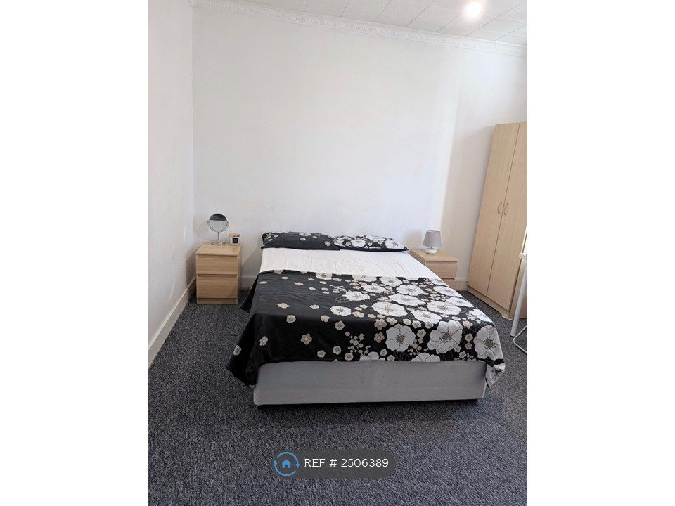 Property photo 1 of 3