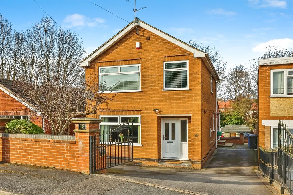 Property photo 1 of 17