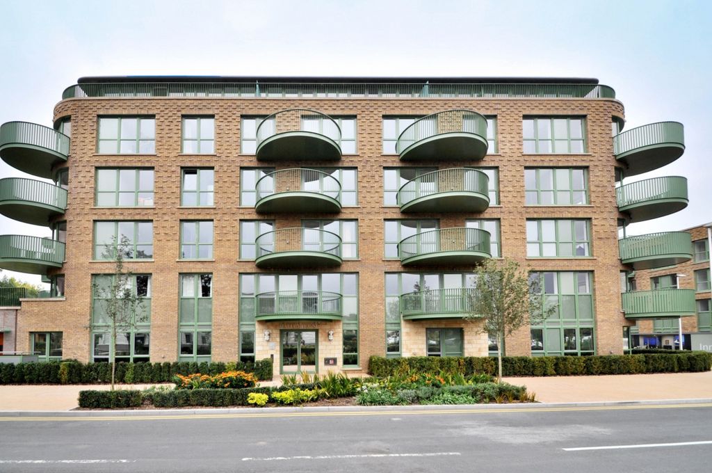 Property photo 1 of 8 4492730
