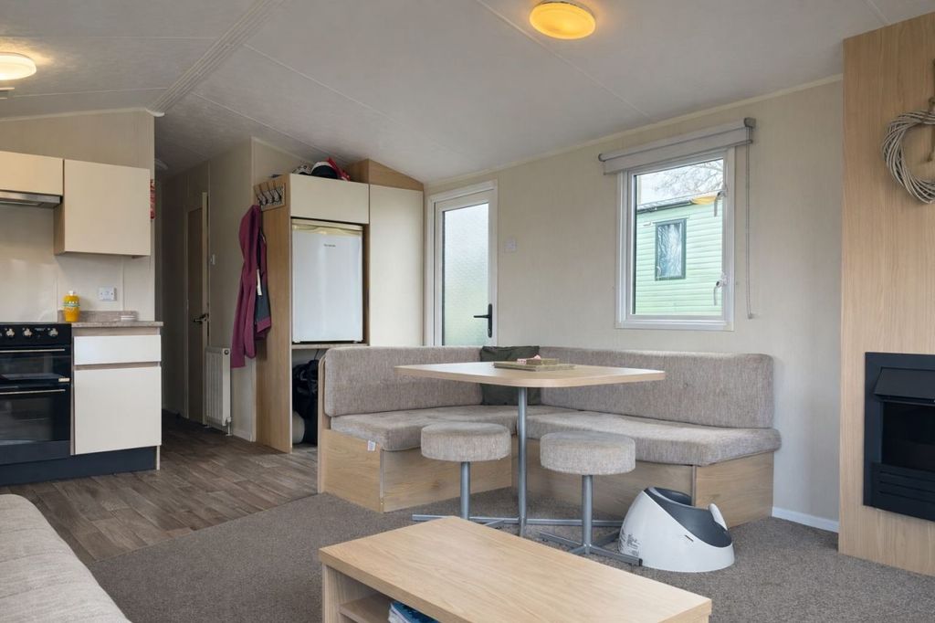 Property photo 3 of 5 Imokf69Afef260F698.Jpg