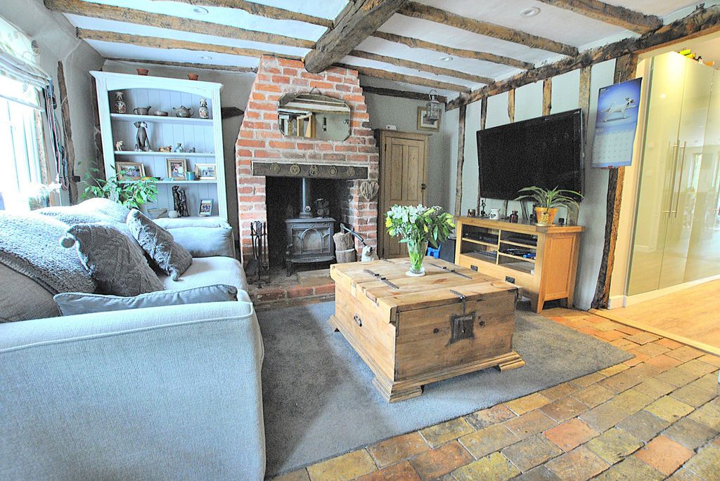 Property photo 3 of 25