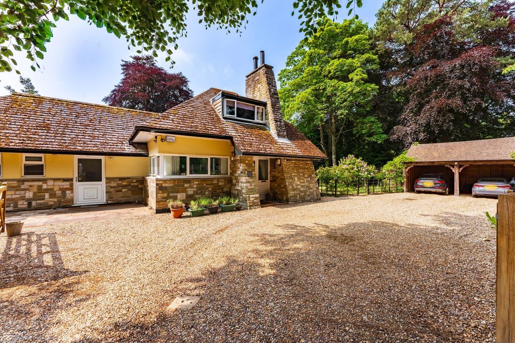 Property photo 1 of 30