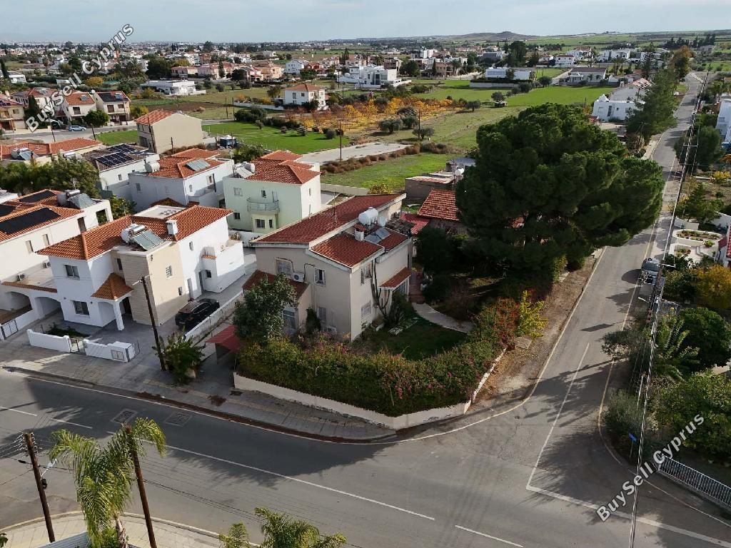 Property photo 3 of 9