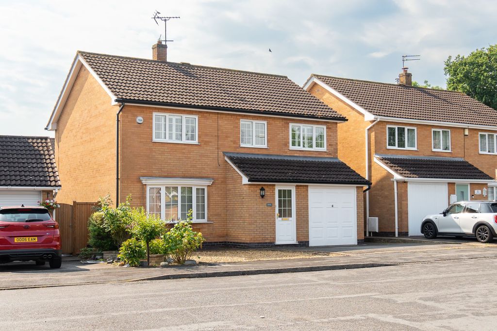 Property photo 1 of 27