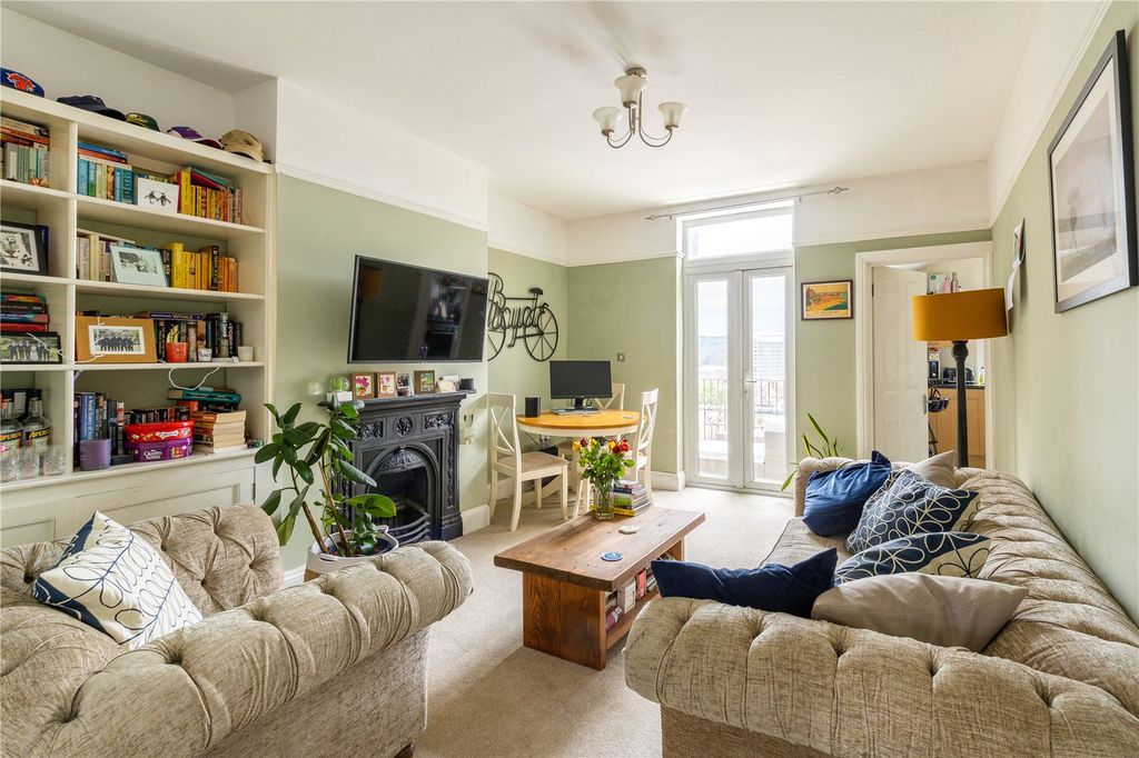 Property photo 1 of 14 Picture No. 23