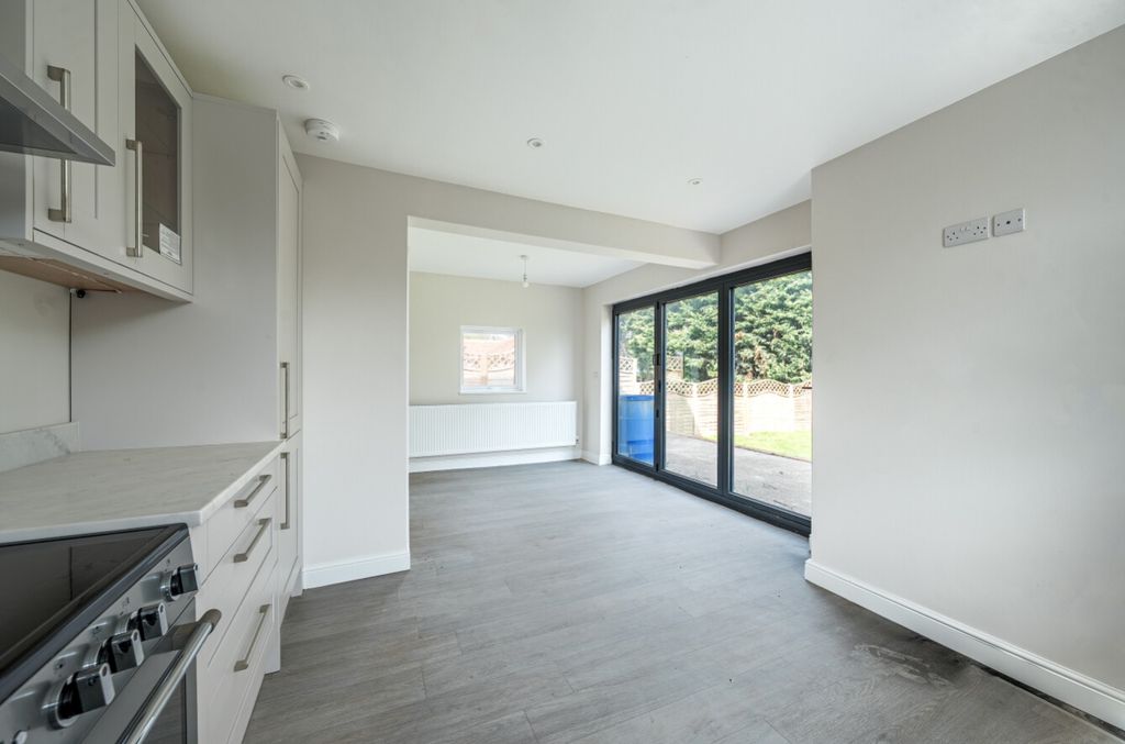 Property photo 2 of 19 1280179 (5)