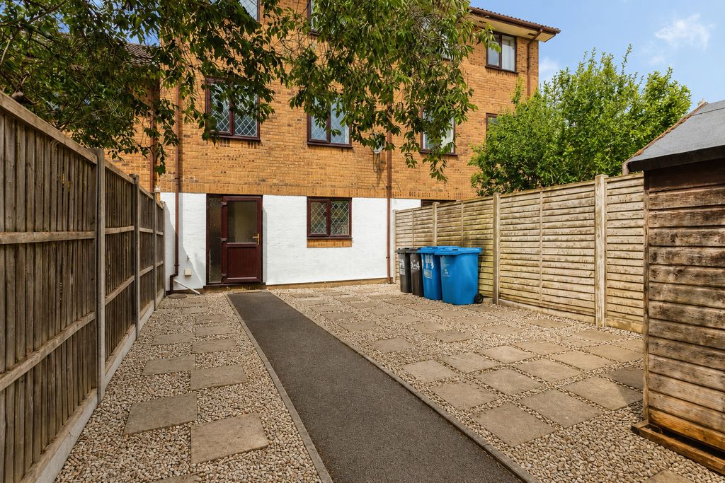 Additional image 18 of 4 bed property for saleBaverstock Road, Poole BH12