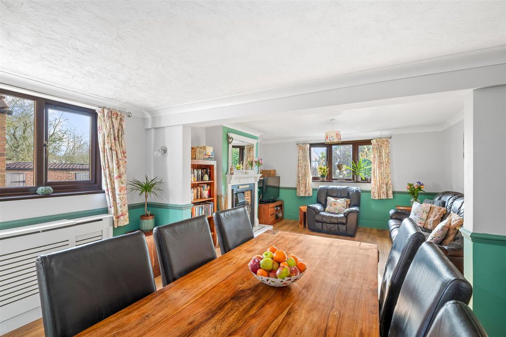 Property photo 3 of 17 17.Jpg