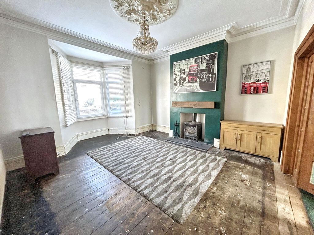 Property photo 2 of 14