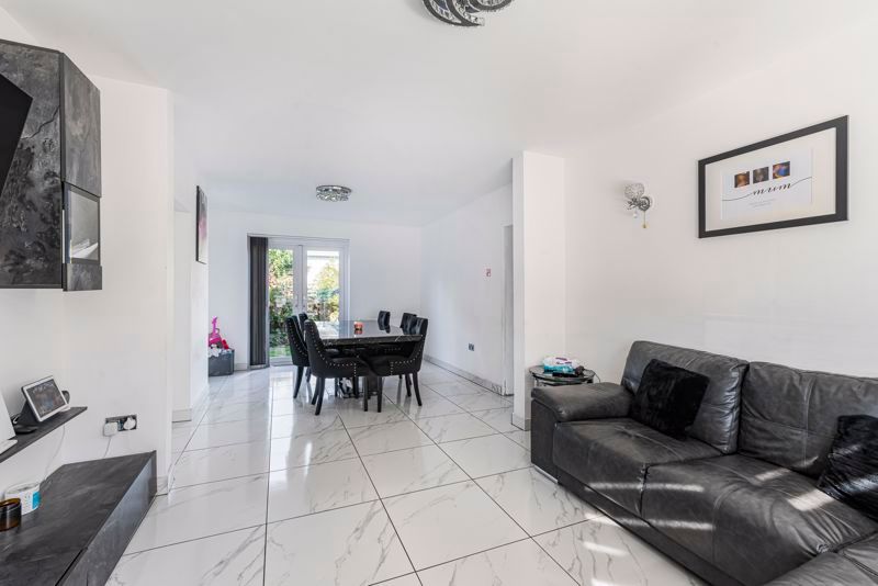 Property photo 2 of 14 Reception