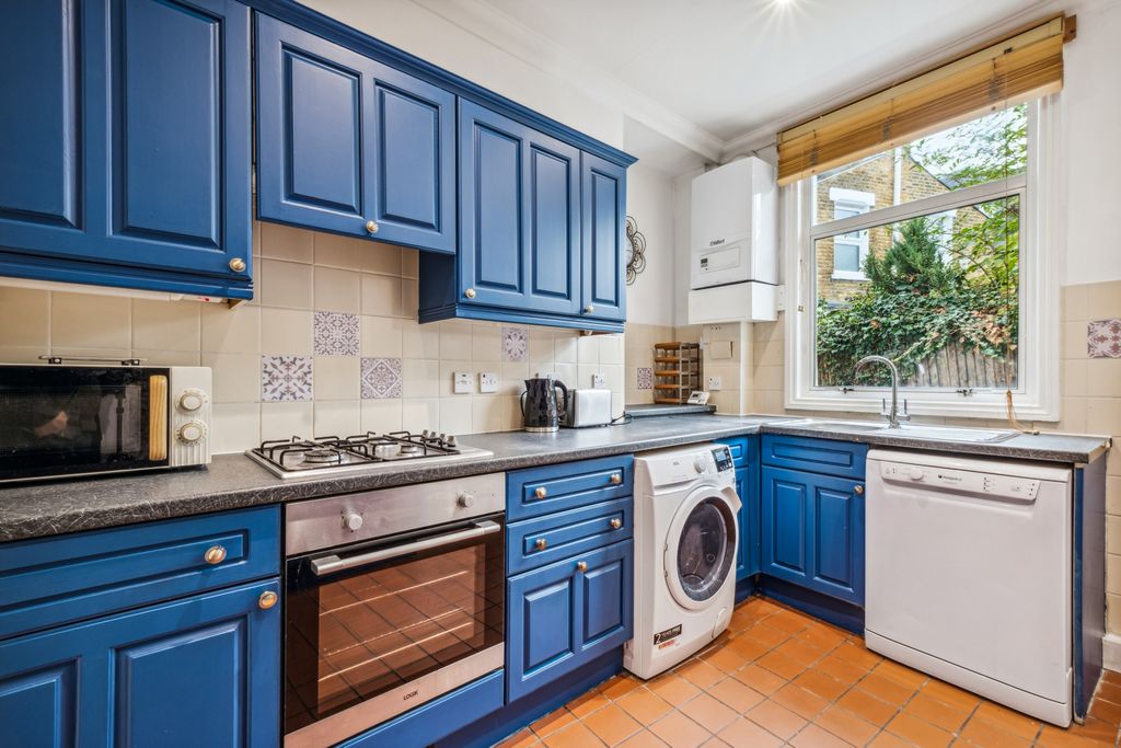 Property photo 3 of 10