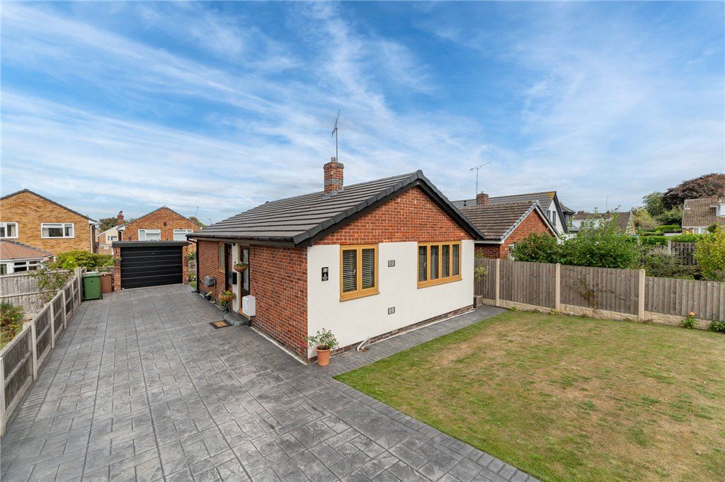 Property photo 1 of 25 External Front
