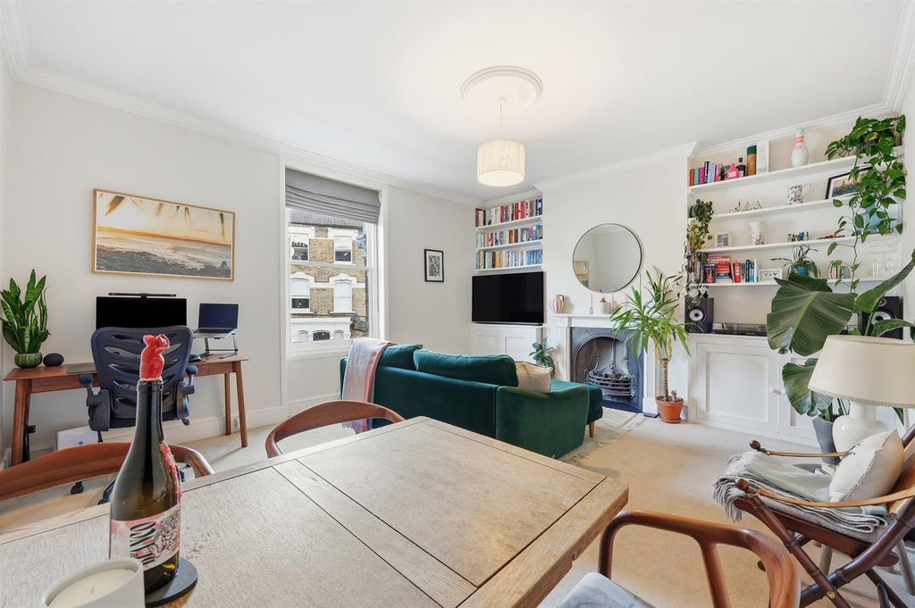 Property photo 2 of 17 2