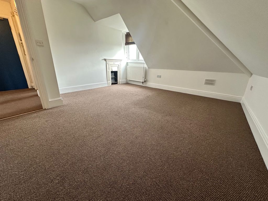 Property photo 1 of 14 Image