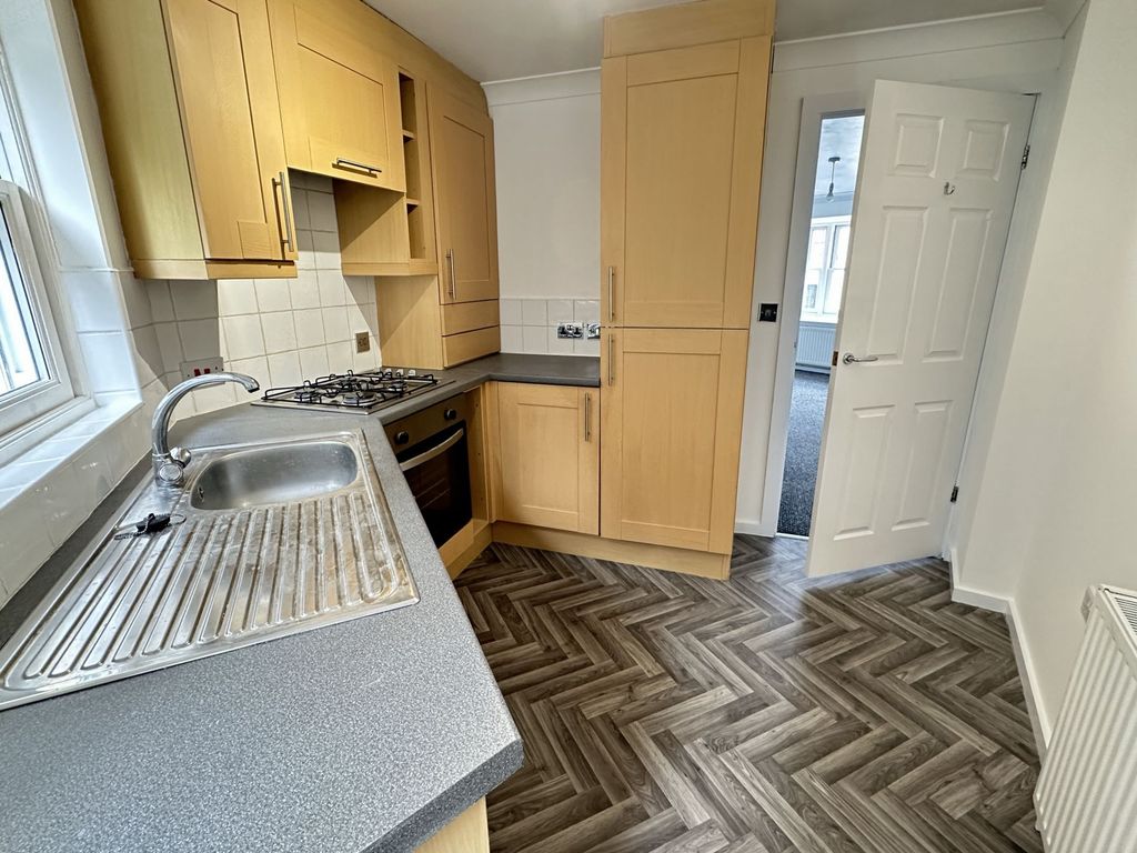 Property photo 3 of 10 Photo 1