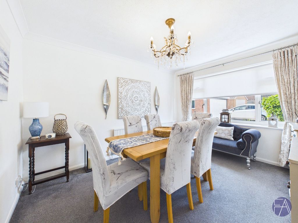 Property photo 3 of 12 5519916