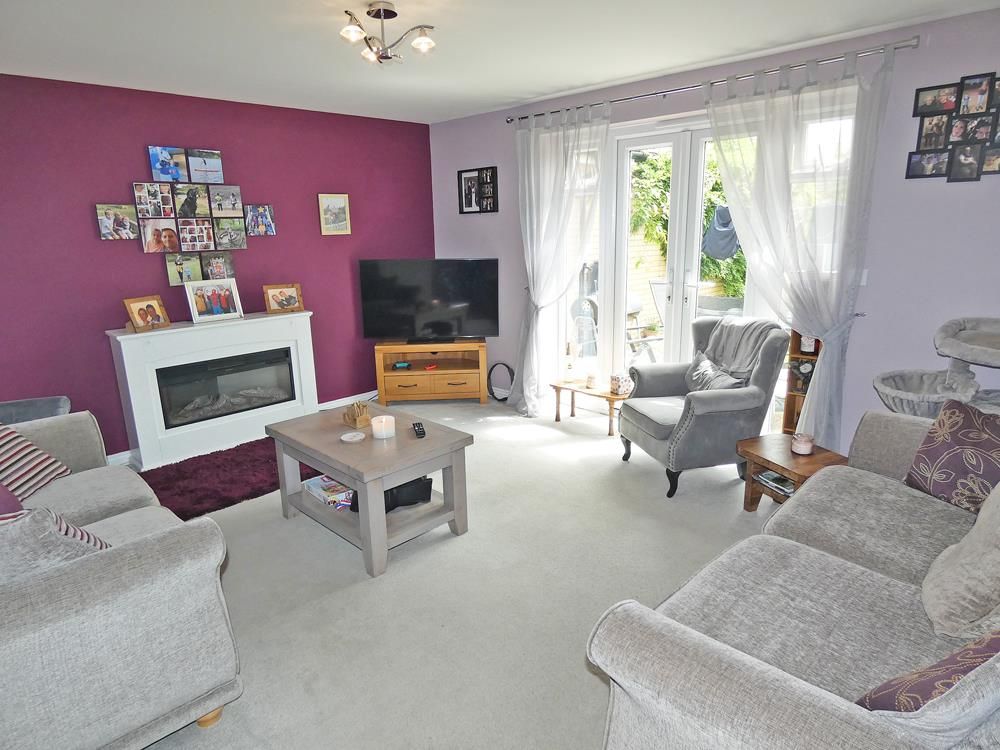 Property photo 2 of 34 2302Lounge.Jpg