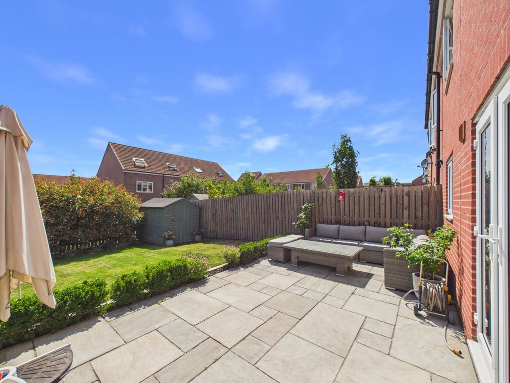 Property photo 1 of 19 4835402