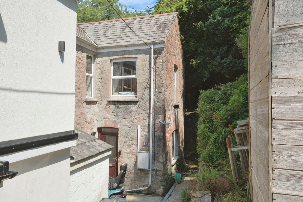 Property photo 2 of 13 Pbox-Img.Jpg