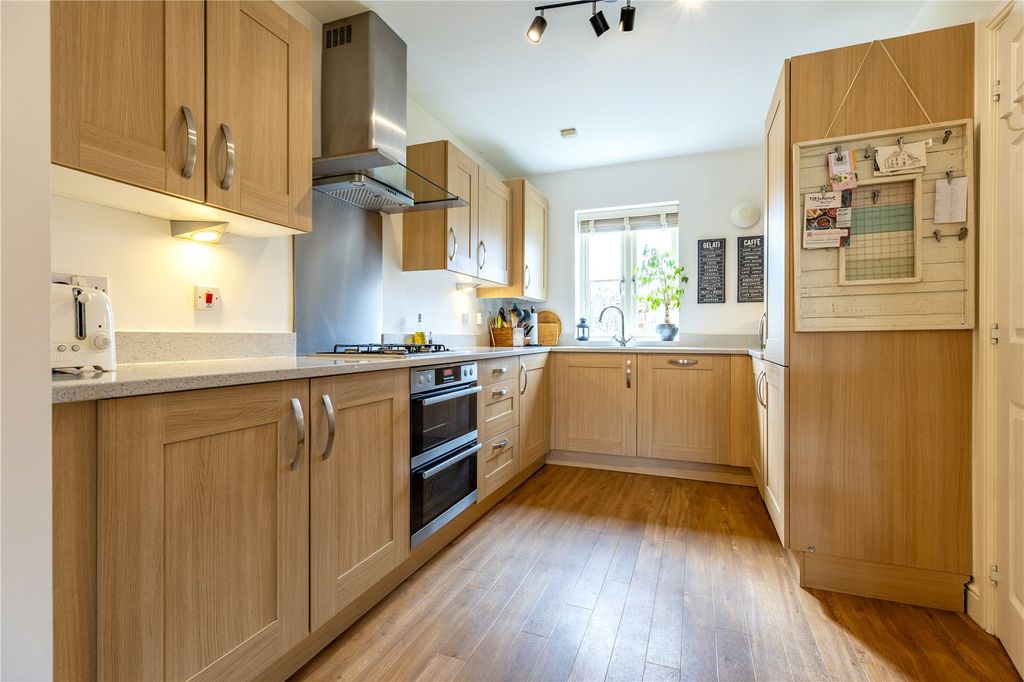 Property photo 3 of 15 Picture No. 05