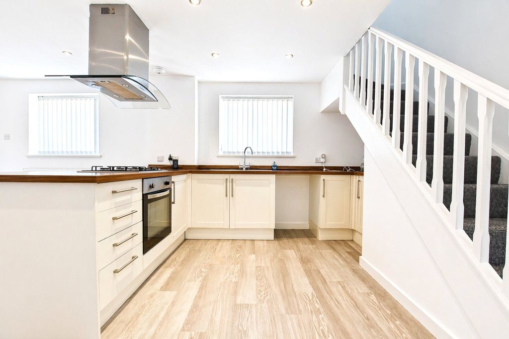 Property photo 3 of 10 Picture No. 10