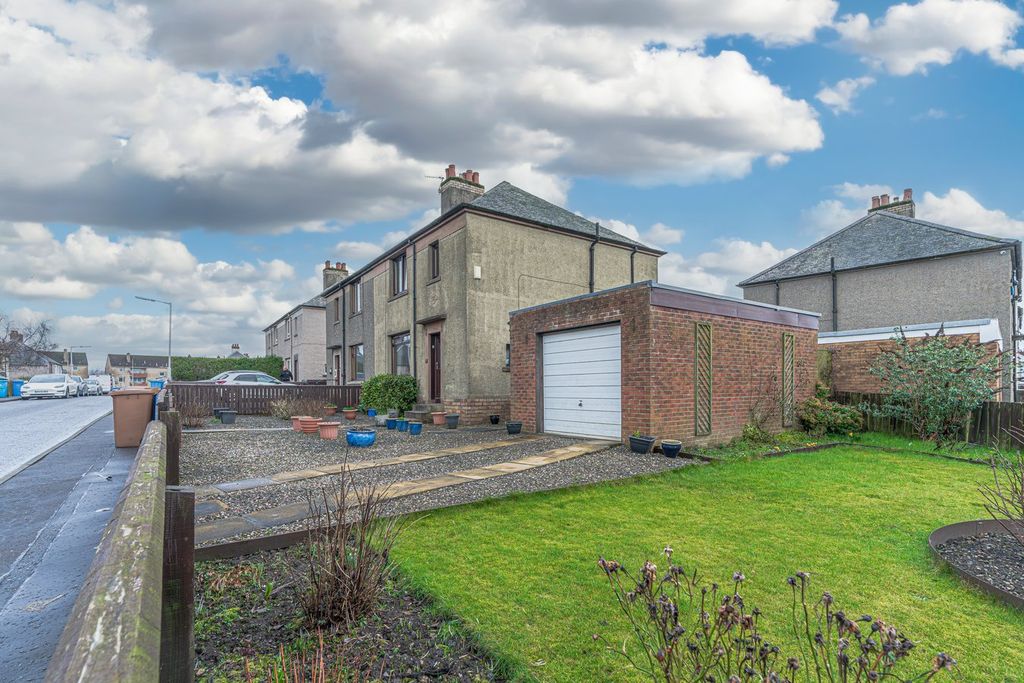 Property photo 2 of 24