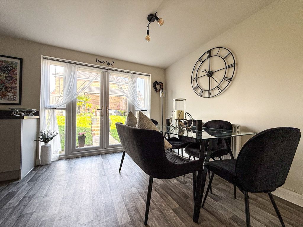 Property photo 3 of 18 5095145