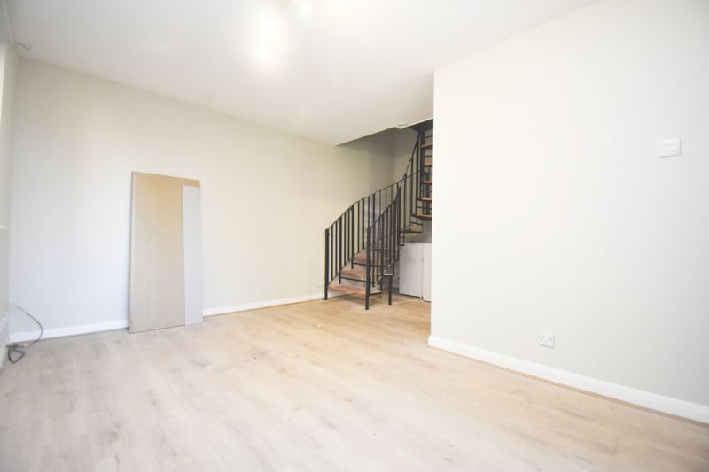 Property photo 3 of 7 Photo 3