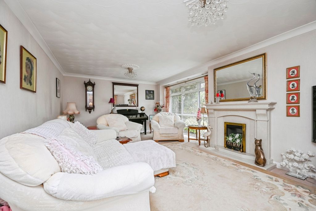 Property photo 2 of 24 Pbox-Img.Jpg