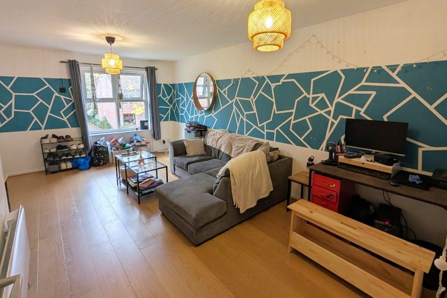 Property photo 2 of 5