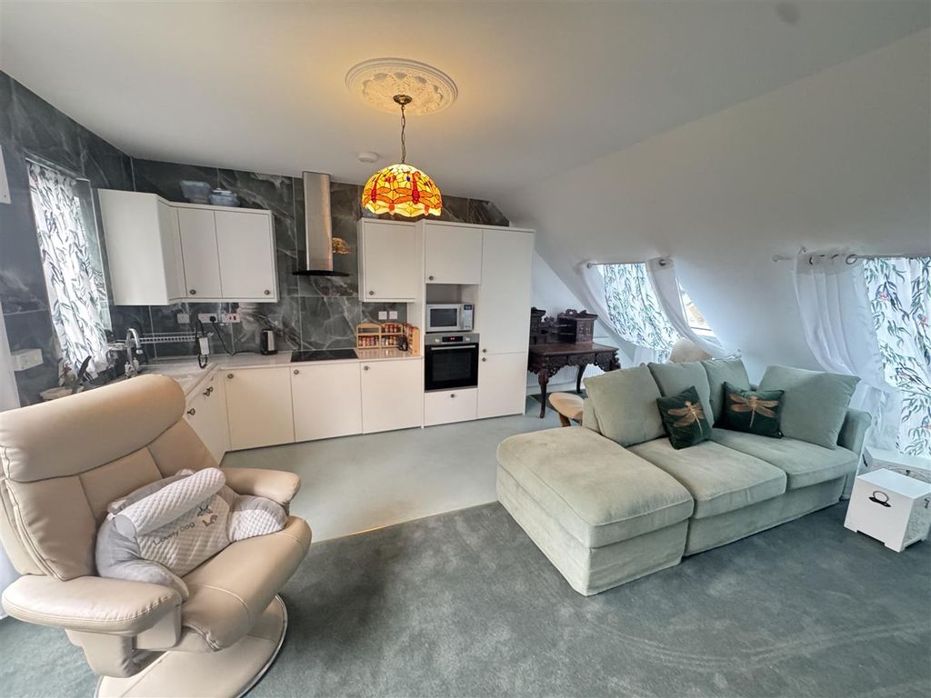 Property photo 1 of 11 Img_6365.Jpg