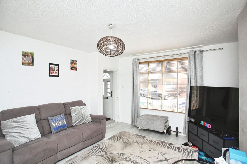 Property photo 2 of 13