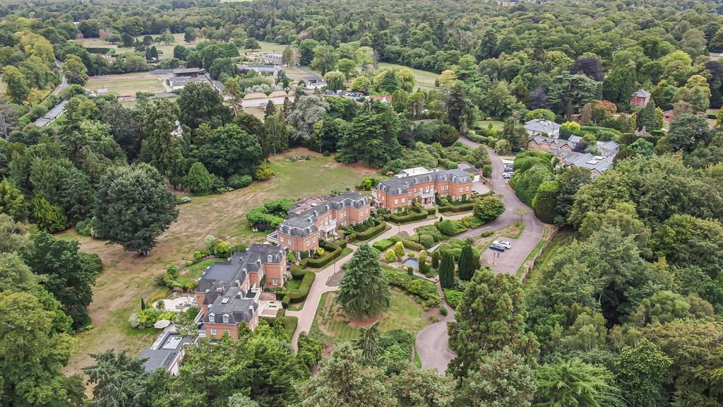 Property photo 3 of 28 Exterior