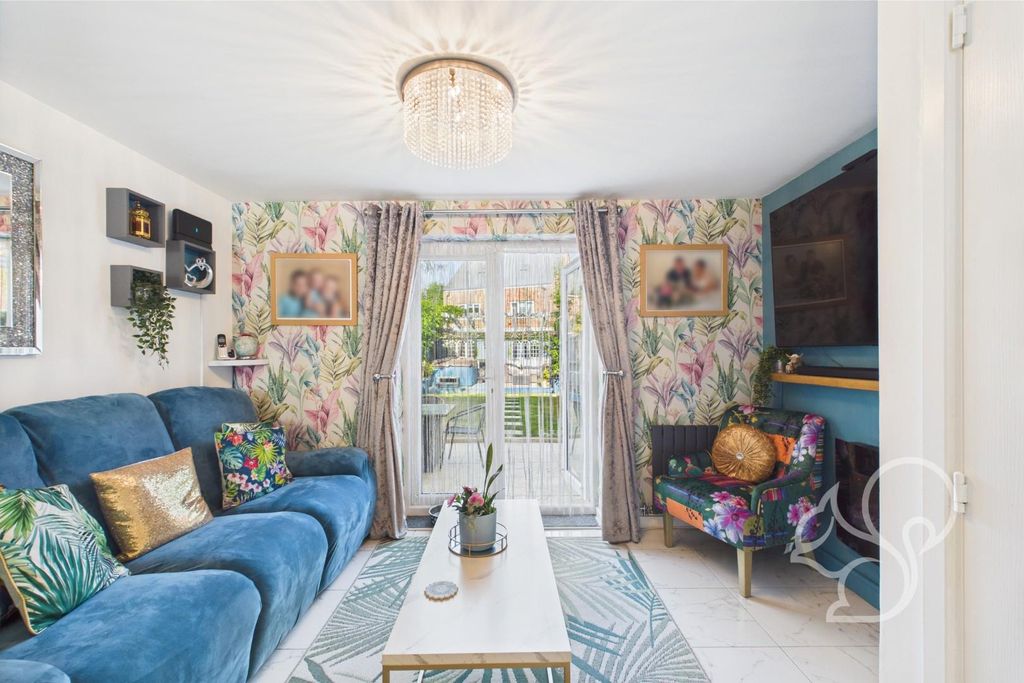 Property photo 3 of 27 Cam01659G0-Pr0453-Still006.Jpg