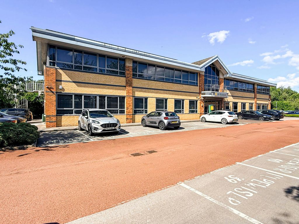 Property photo 1 of 16 Merlin Court_Office Building For Sale.Jpg