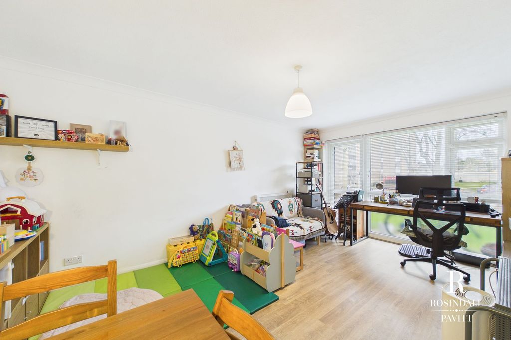 Property photo 3 of 14