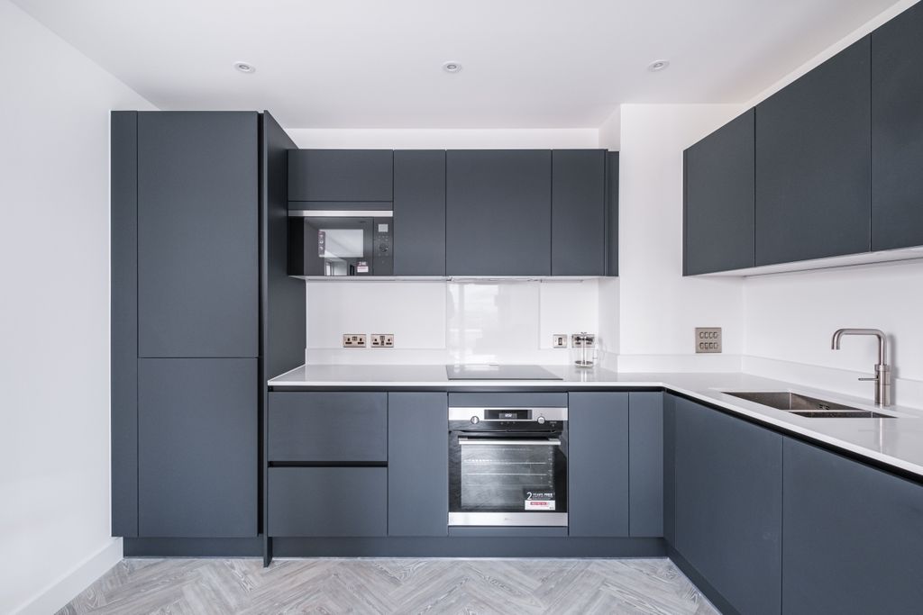 Property photo 2 of 13 32-Raphis-Court-5
