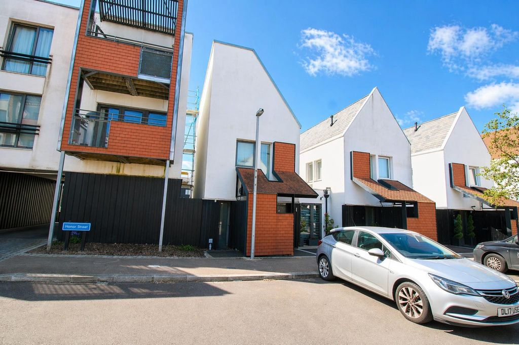 Property photo 1 of 8 Front2.Png