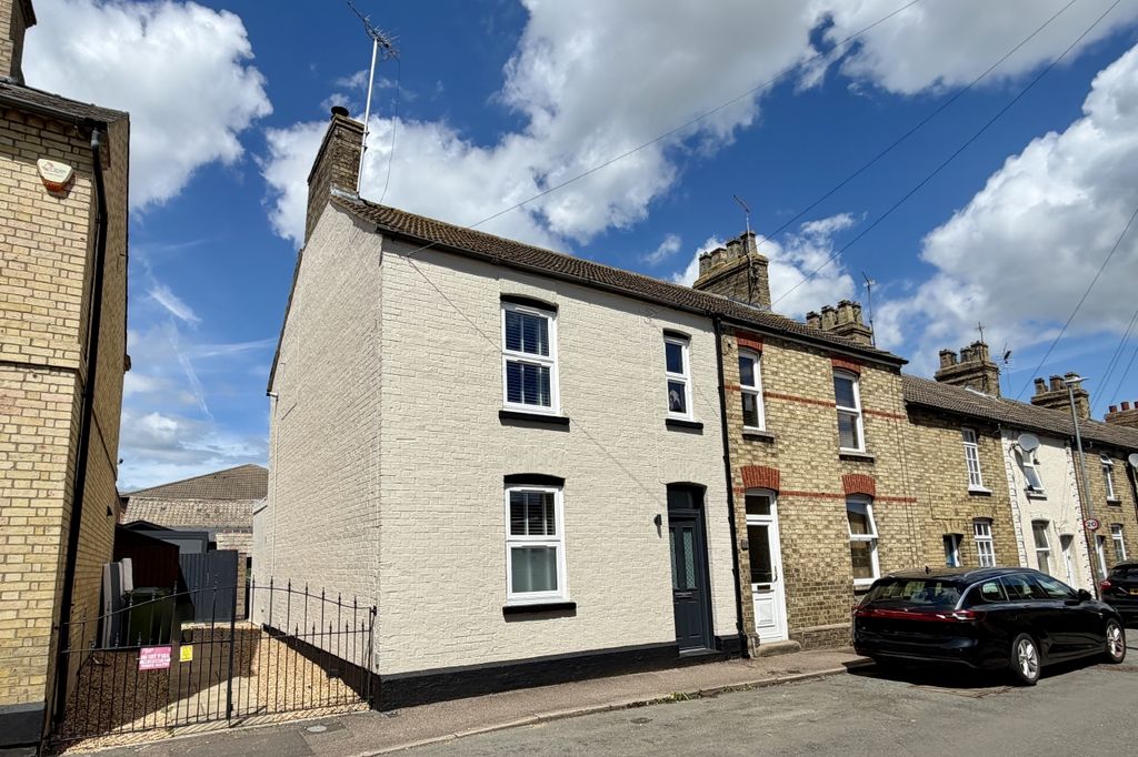 Property photo 1 of 19