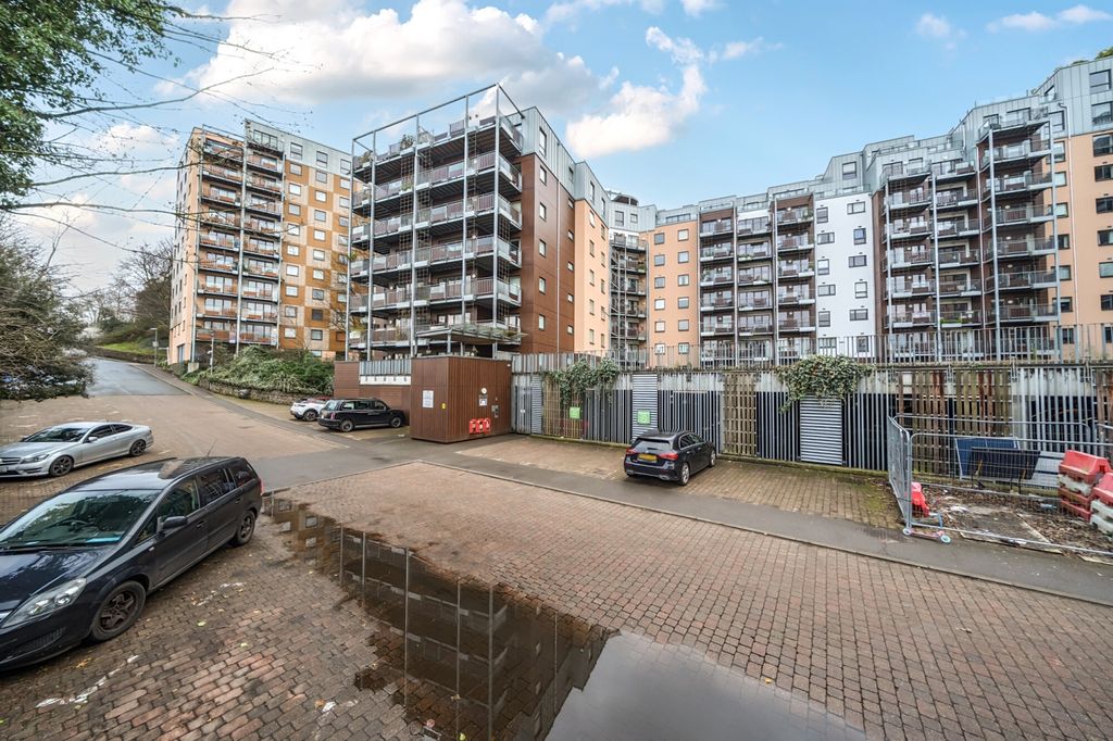 Property photo 3 of 22 1403500-3-69721Be...