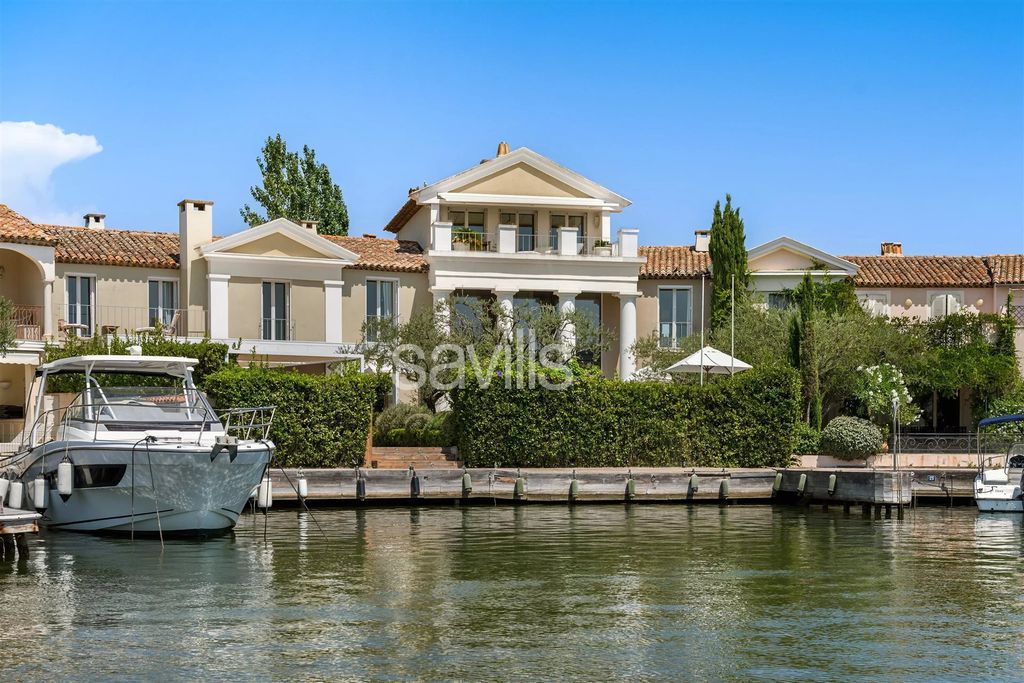 Property photo 1 of 20 Property In Port-Grimaud With Two Private Moorings.