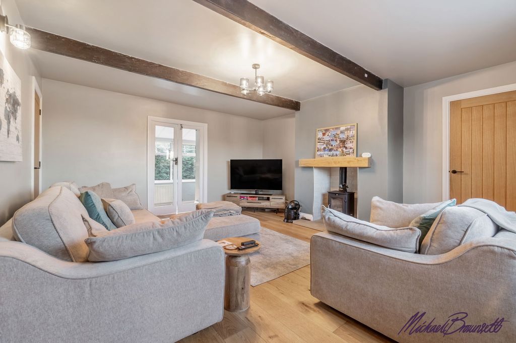 Property photo 3 of 33