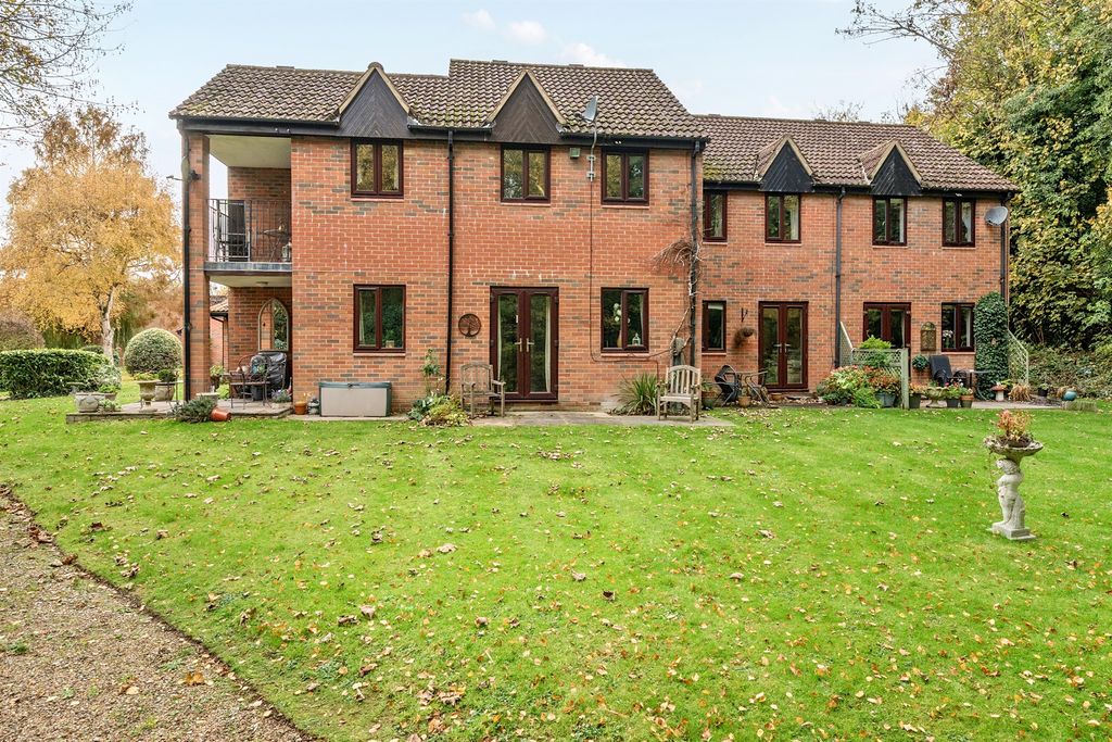 Property photo 1 of 19