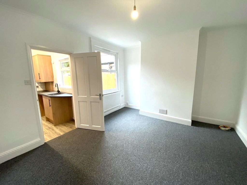 Property photo 3 of 13 Picture No. 07