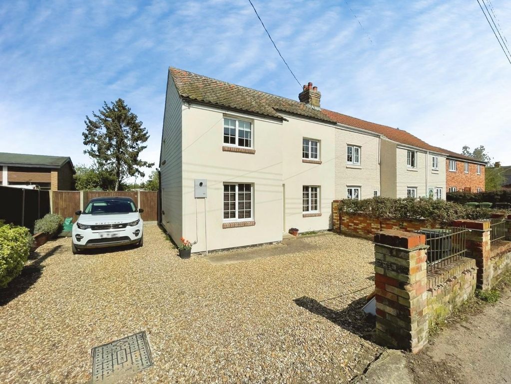 Property photo 1 of 27 Bd8d06cc-883Fdf2A-c172-41Db-A6d5-F5E47B62A976.Jpeg