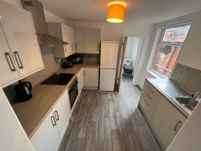 Property photo 3 of 16