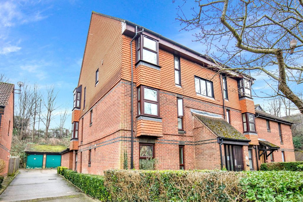 Property photo 1 of 1