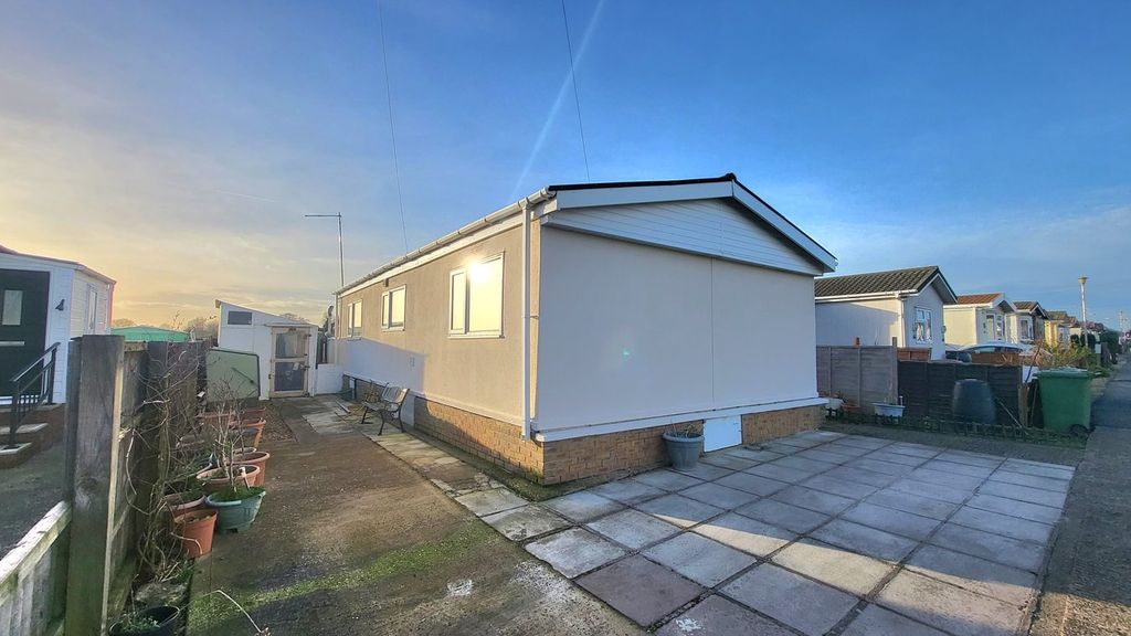 Property photo 3 of 21