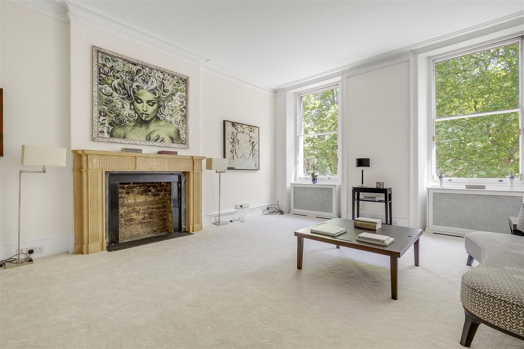 Property photo 2 of 19 Ennismoregardens18,Flat3-3.Jpg