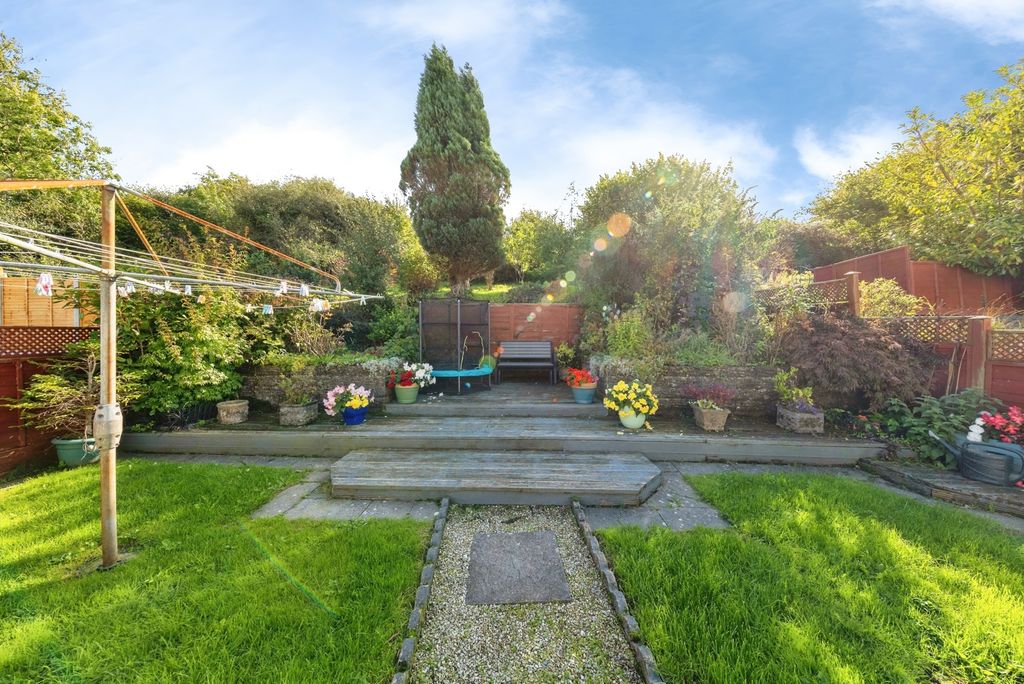 Property photo 3 of 24 Pbox-Img.Jpg